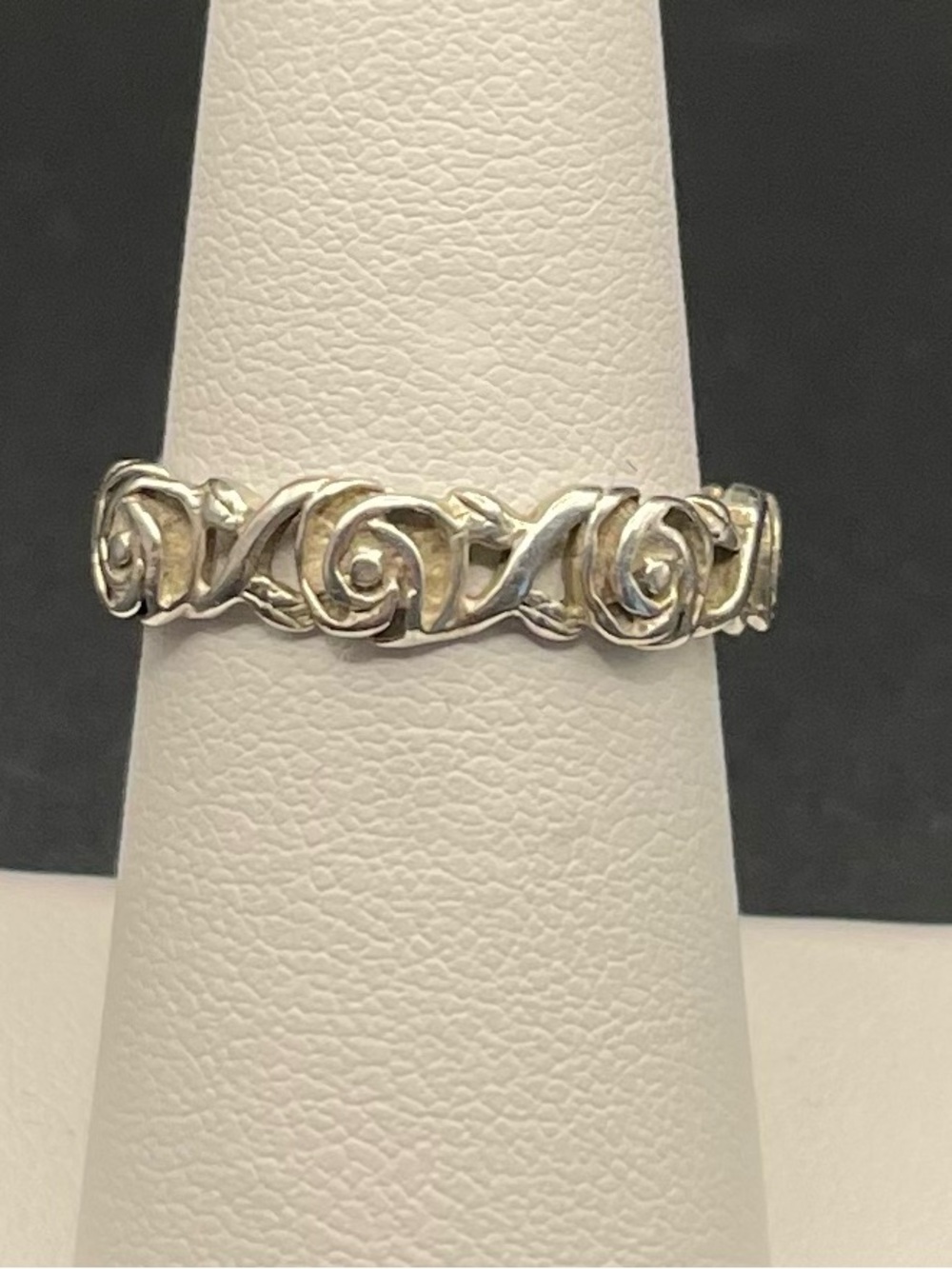 Vtg Estate .925SS Carved Rose Eternity Band, signed CA sz 7   3 mm wide  2.3 g